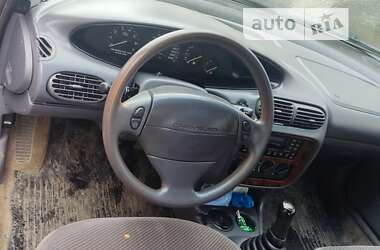 Седан Chrysler Stratus 1995 в Подільську