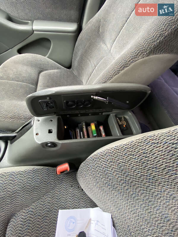 Седан Chrysler Stratus 1997 в Киеве фото 45 Седан Chrysler Stratus 1997 в Киеве