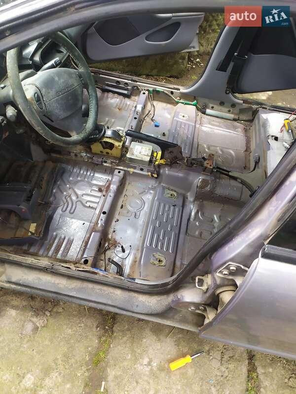 Седан Chrysler Stratus 1995 в Новом Роздоле