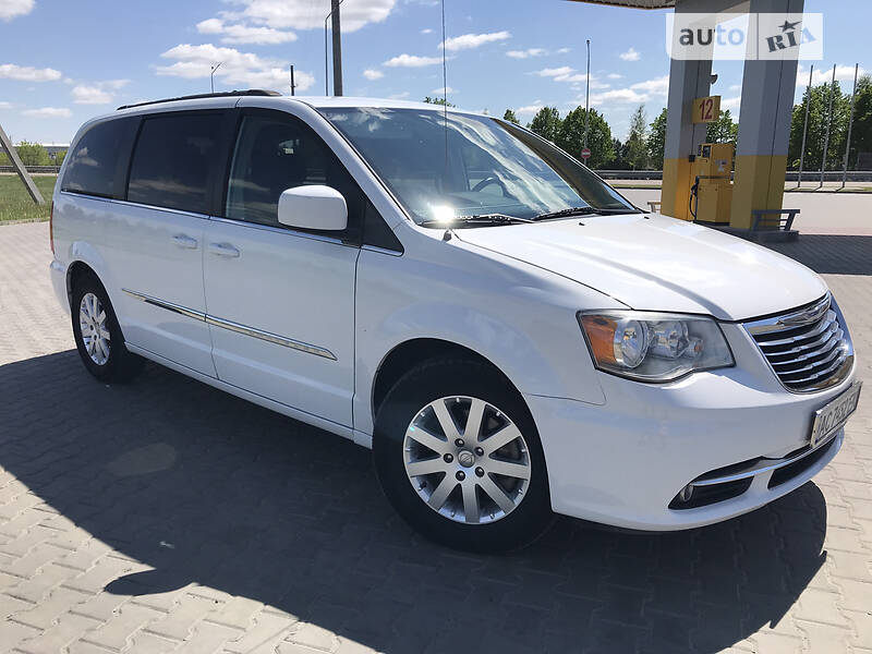 Минивэн Chrysler Town & Country 2014 в Любомле