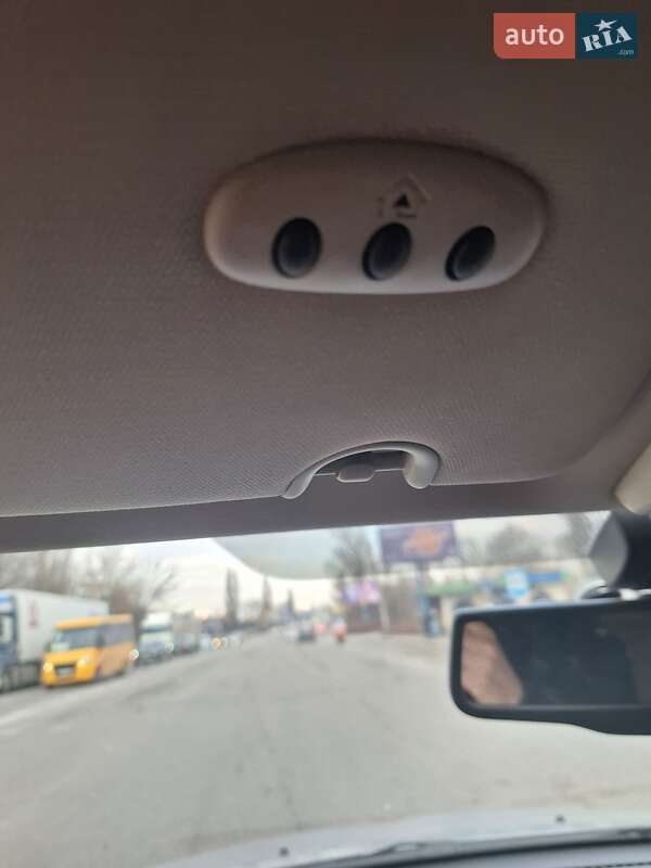 Мінівен Chrysler Town & Country 2013 в Києві