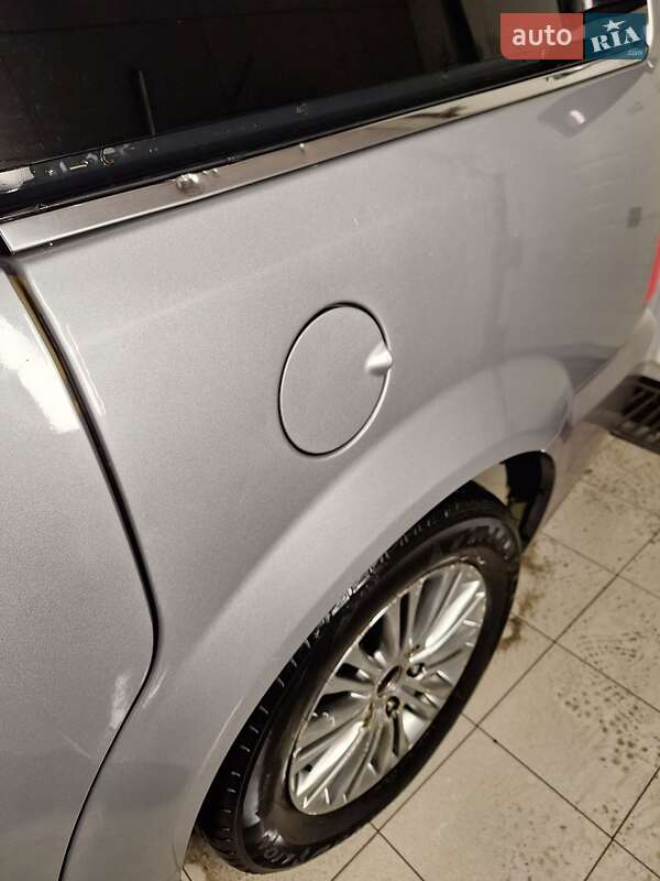 Мінівен Chrysler Town & Country 2013 в Києві