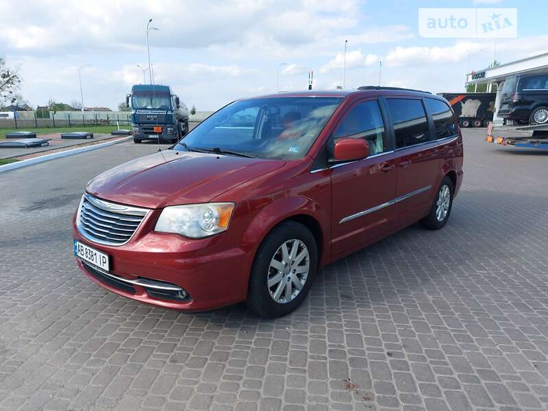 Chrysler Town & Country 2013