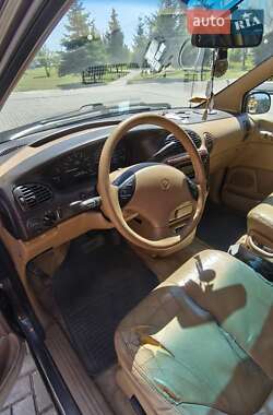 Минивэн Chrysler Town & Country 1997 в 