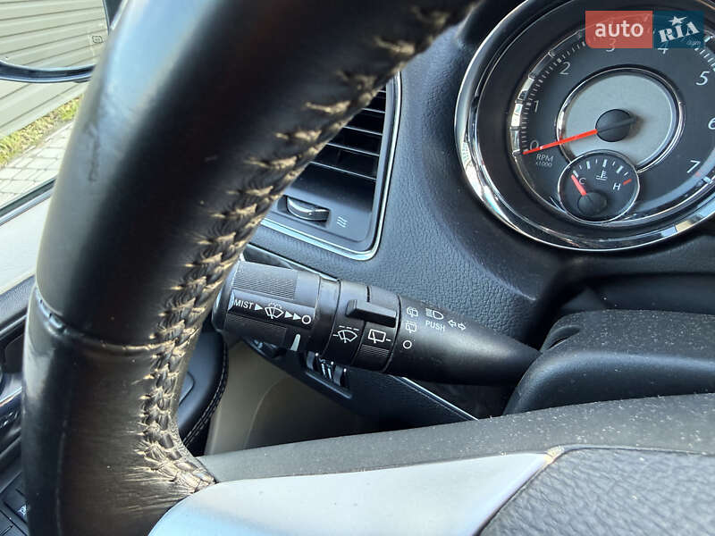 Минивэн Chrysler Town & Country 2016 в Киеве фото 22 Минивэн Chrysler Town & Country 2016 в Киеве