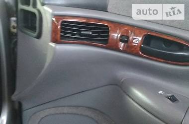 Седан Chrysler Vision 1997 в 