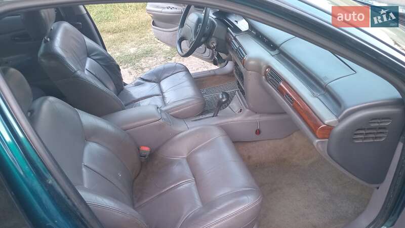 Седан Chrysler Vision 1994 в Днепре