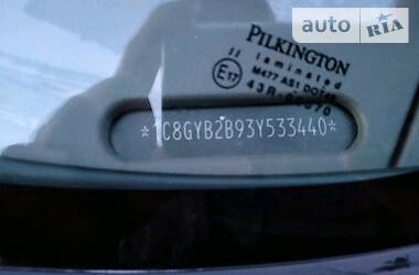Мінівен Chrysler Voyager 2003 в 