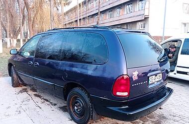 Минивэн Chrysler Voyager 1997 в Черновцах