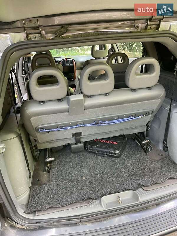 Минивэн Chrysler Voyager 2004 в Одессе