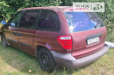 Седан Chrysler Voyager 2002 в Киеве