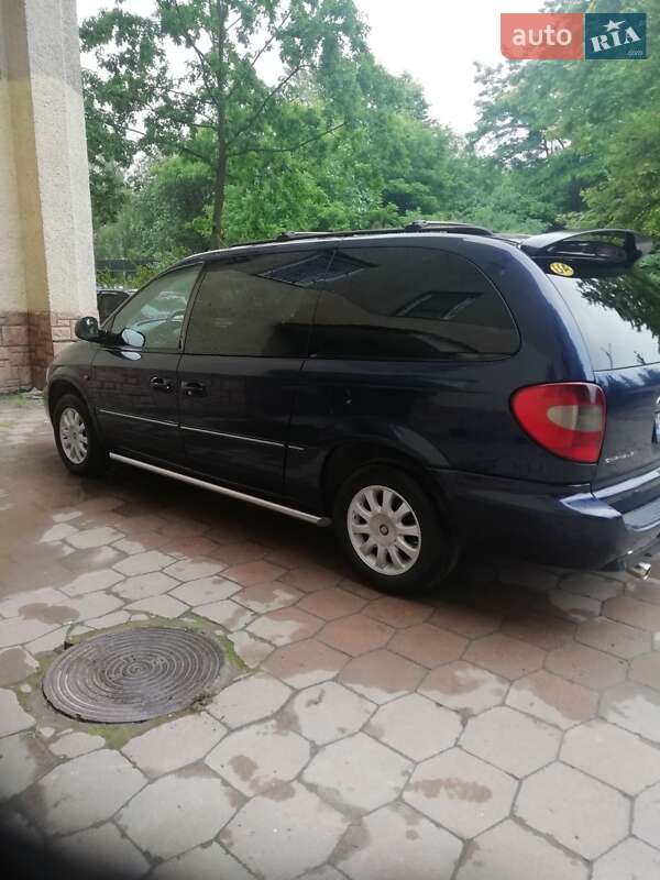 Мінівен Chrysler Voyager 2006 в Львові