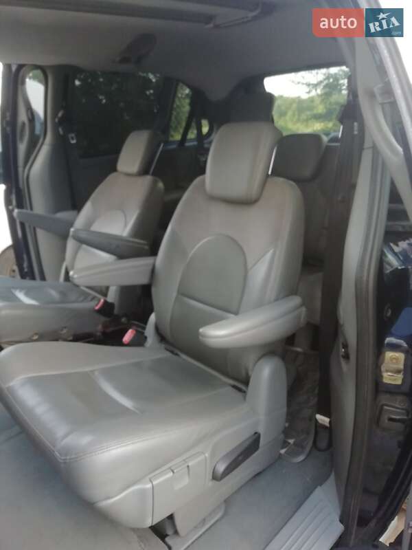 Мінівен Chrysler Voyager 2006 в Львові