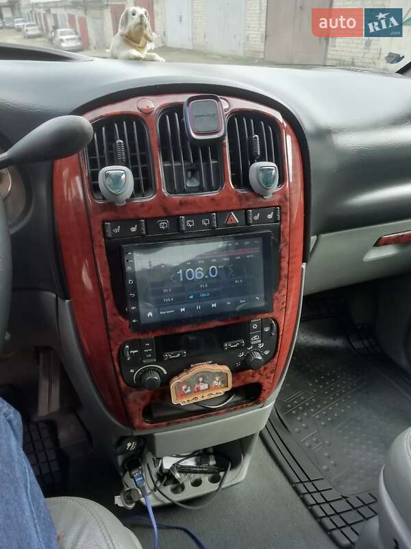 Мінівен Chrysler Voyager 2006 в Львові