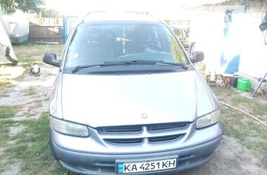 Минивэн Chrysler Voyager 1999 в Барышевке