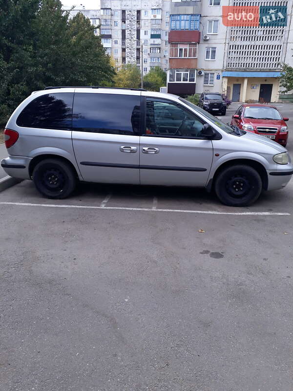 Минивэн Chrysler Voyager 2002 в Харькове