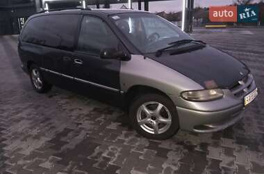 Универсал Chrysler Voyager 1999 в Ракитном