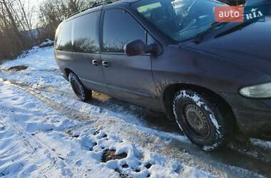 Мінівен Chrysler Voyager 1999 в Немирові