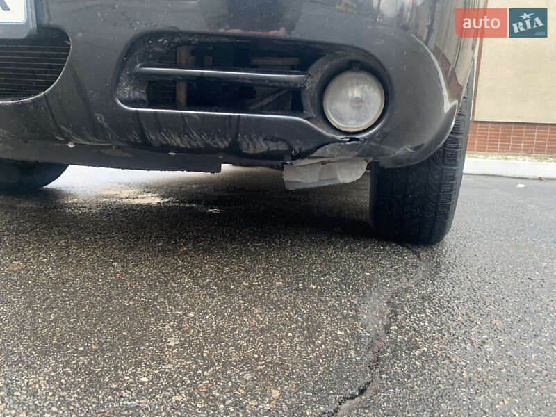 Минивэн Chrysler Voyager 2005 в Киеве