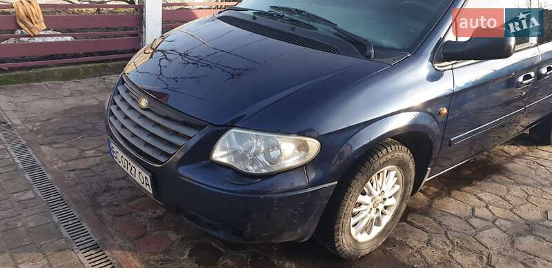 Минивэн Chrysler Voyager 2006 в Жовкве