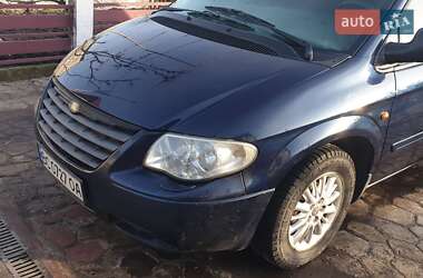 Минивэн Chrysler Voyager 2006 в 