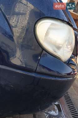 Минивэн Chrysler Voyager 2006 в 