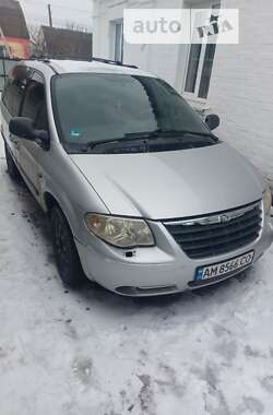 Мінівен Chrysler Voyager 2005 в Михайлівці-Рубежівці