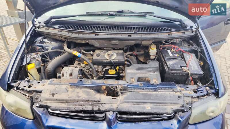 Мінівен Chrysler Voyager 2000 в Немирові