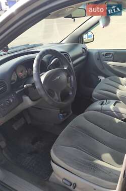 Минивэн Chrysler Voyager 2006 в 