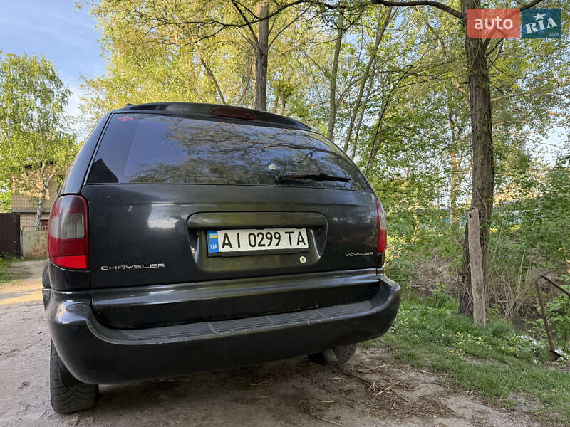 Мінівен Chrysler Voyager 2002 в Києві