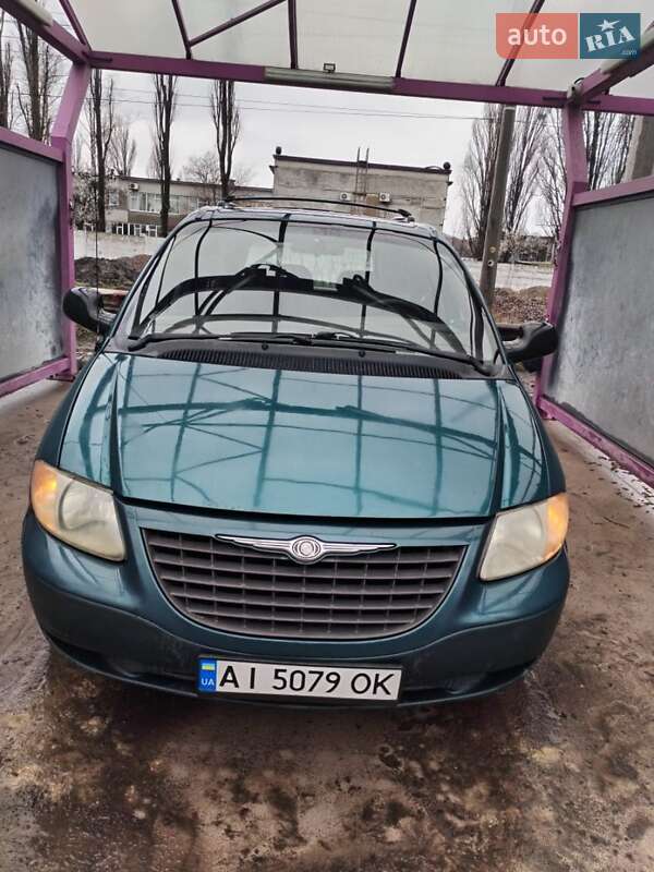 Минивэн Chrysler Voyager 2001 в Киеве