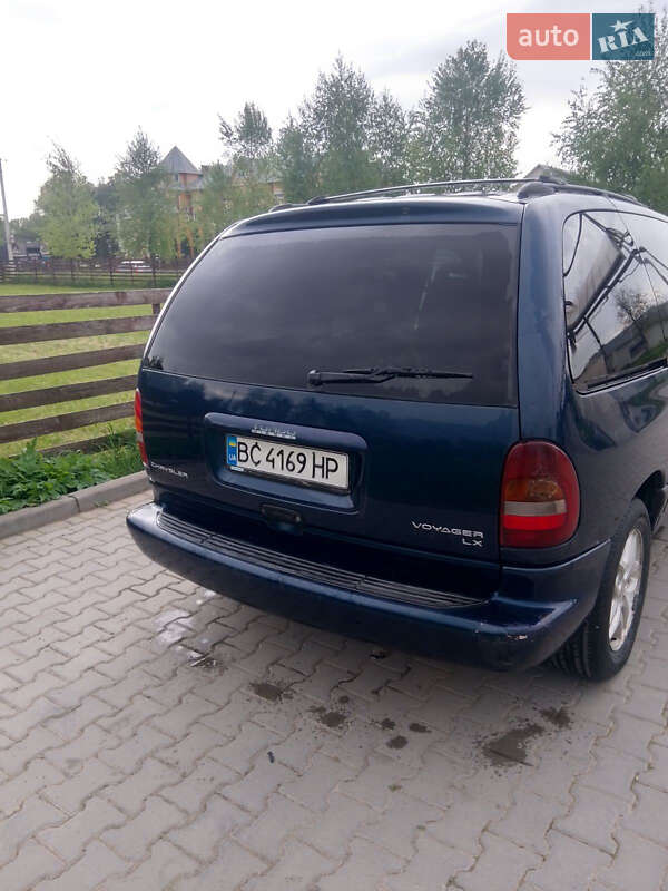 Универсал Chrysler Voyager 2000 в Самборе
