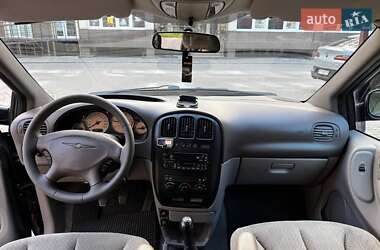 Универсал Chrysler Voyager 2003 в 