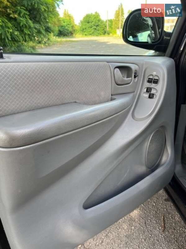 Универсал Chrysler Voyager 2007 в Сокале