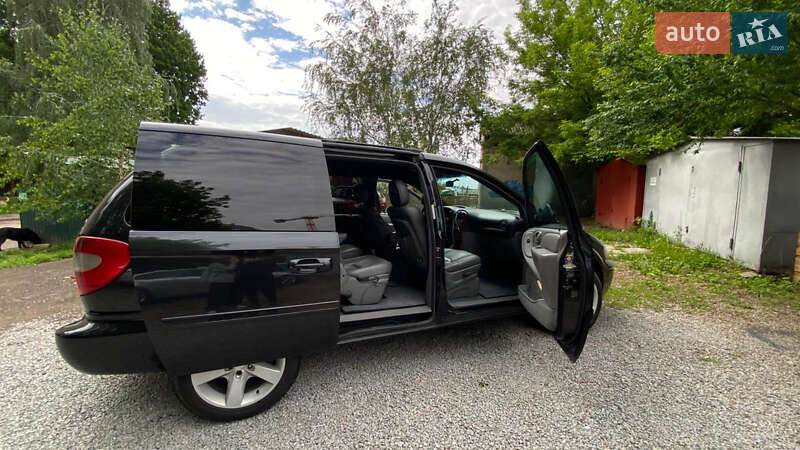 Мінівен Chrysler Voyager 2005 в 