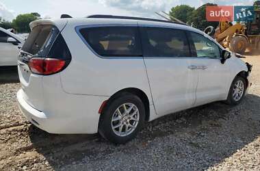 Минивэн Chrysler Voyager 2021 в 