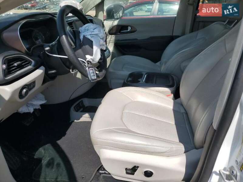 Минивэн Chrysler Voyager 2021 в Трускавце