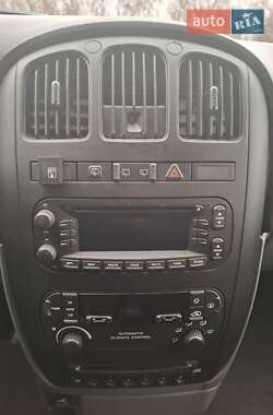 Минивэн Chrysler Voyager 2007 в Кривом Роге