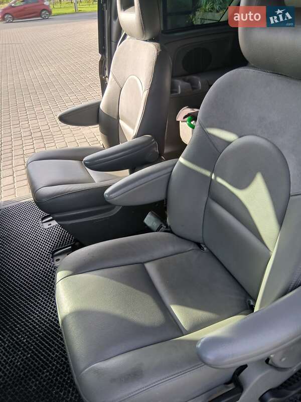 Минивэн Chrysler Voyager 2005 в Мукачево фото 4 Минивэн Chrysler Voyager 2005 в Мукачево