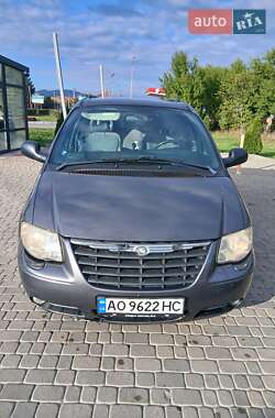 Мінівен Chrysler Voyager 2005 в Мукачевому