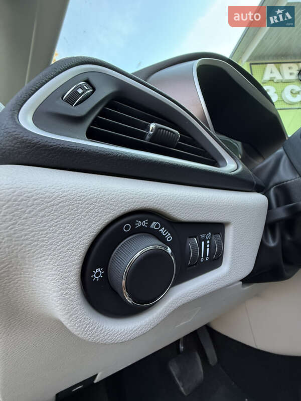 Минивэн Chrysler Voyager 2020 в Луцке фото 12 Минивэн Chrysler Voyager 2020 в Луцке