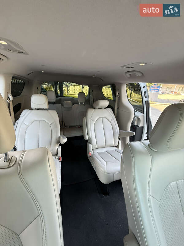 Минивэн Chrysler Voyager 2020 в Луцке фото 18 Минивэн Chrysler Voyager 2020 в Луцке