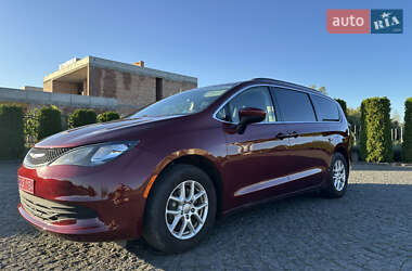 Минивэн Chrysler Voyager 2020 в 