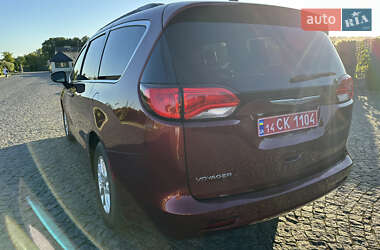 Минивэн Chrysler Voyager 2020 в 