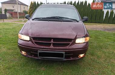 Минивэн Chrysler Voyager 1998 в 