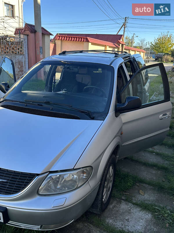 Минивэн Chrysler Voyager 2003 в Николаеве