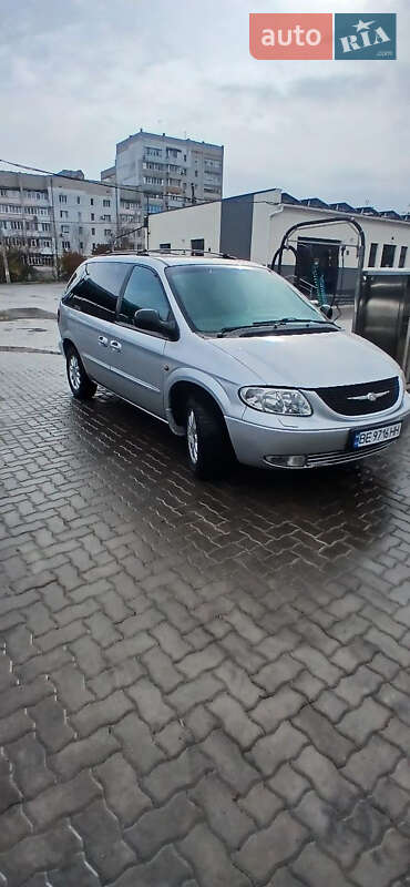 Минивэн Chrysler Voyager 2003 в Николаеве