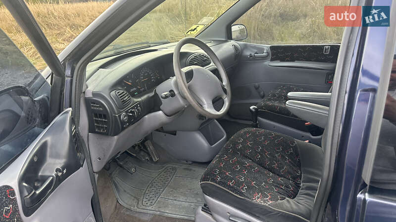 Минивэн Chrysler Voyager 2000 в Киеве фото 8 Минивэн Chrysler Voyager 2000 в Киеве
