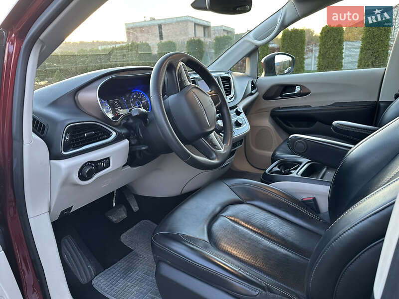Мінівен Chrysler Voyager 2020 в Жовкві фото 21 Мінівен Chrysler Voyager 2020 в Жовкві
