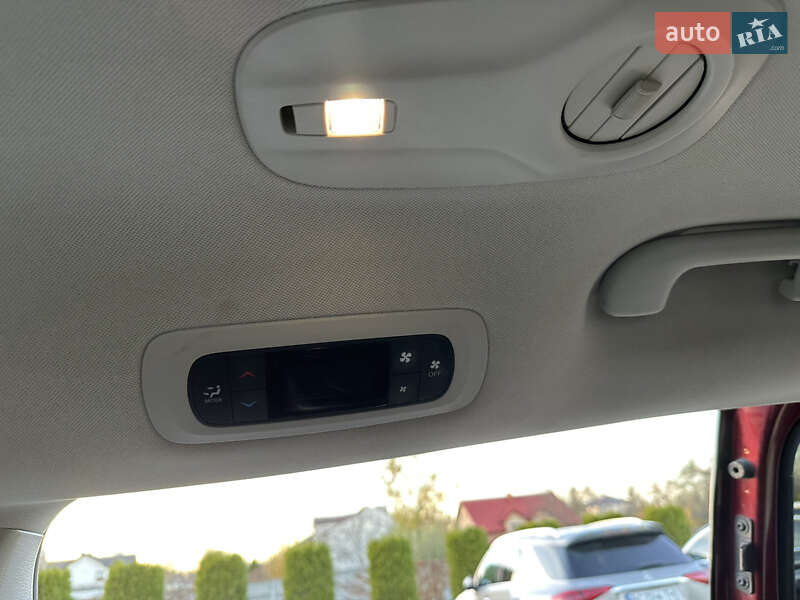 Мінівен Chrysler Voyager 2020 в Жовкві фото 30 Мінівен Chrysler Voyager 2020 в Жовкві